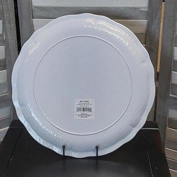 14" Festive Melamine Winter Scene Decorative Plate - Picture 3 of 4